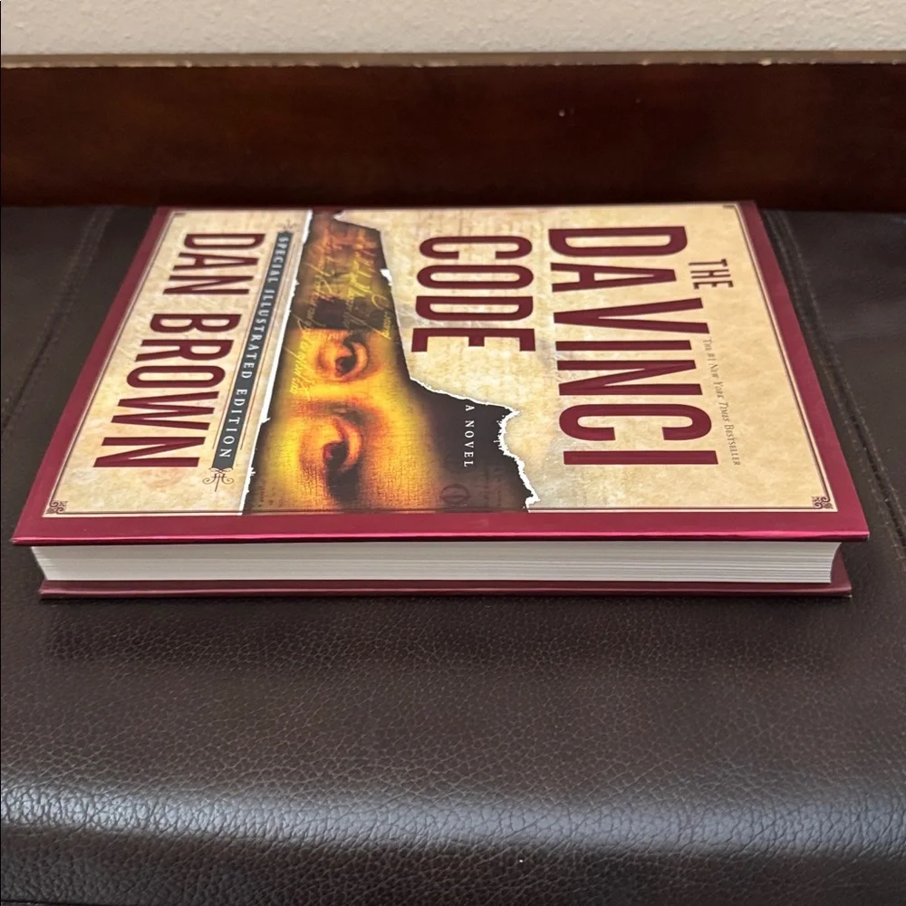 The DaVinci Code by Dan Brown Hardcover Novel Special Illustrated Edition
